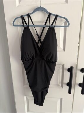 Women’s Black Strappy One-Piece Swimsuit size 22W